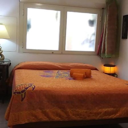 Camera In Appartamento Al Piano Terra Cagliari Dış mekan fotoğraf