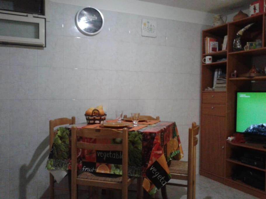 Camera In Appartamento Al Piano Terra Cagliari Dış mekan fotoğraf